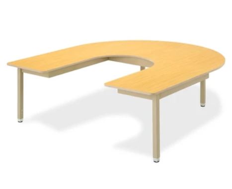 Alumni Educational Resources: Honor Roll Horseshoe Table