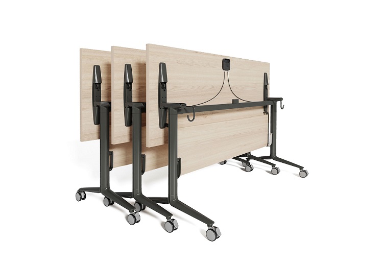 Friant: Lune Training Table