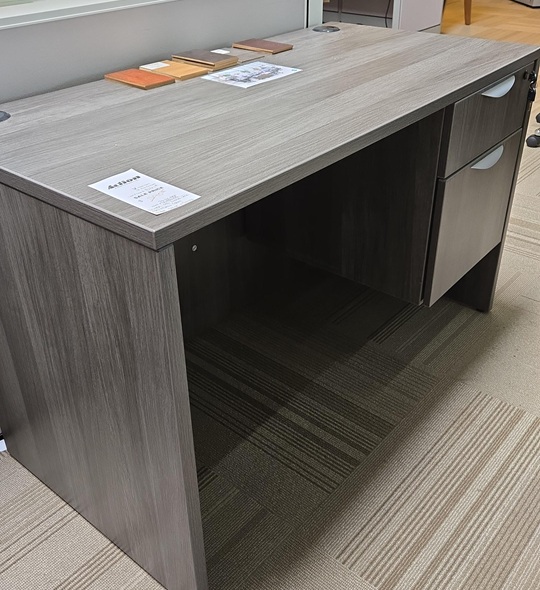 Single Pedestal Desk