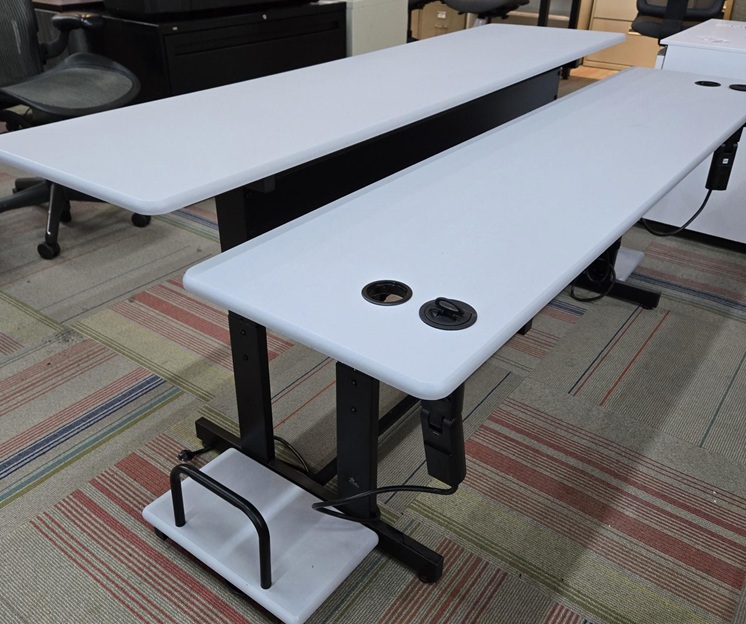 Used Tech Table
